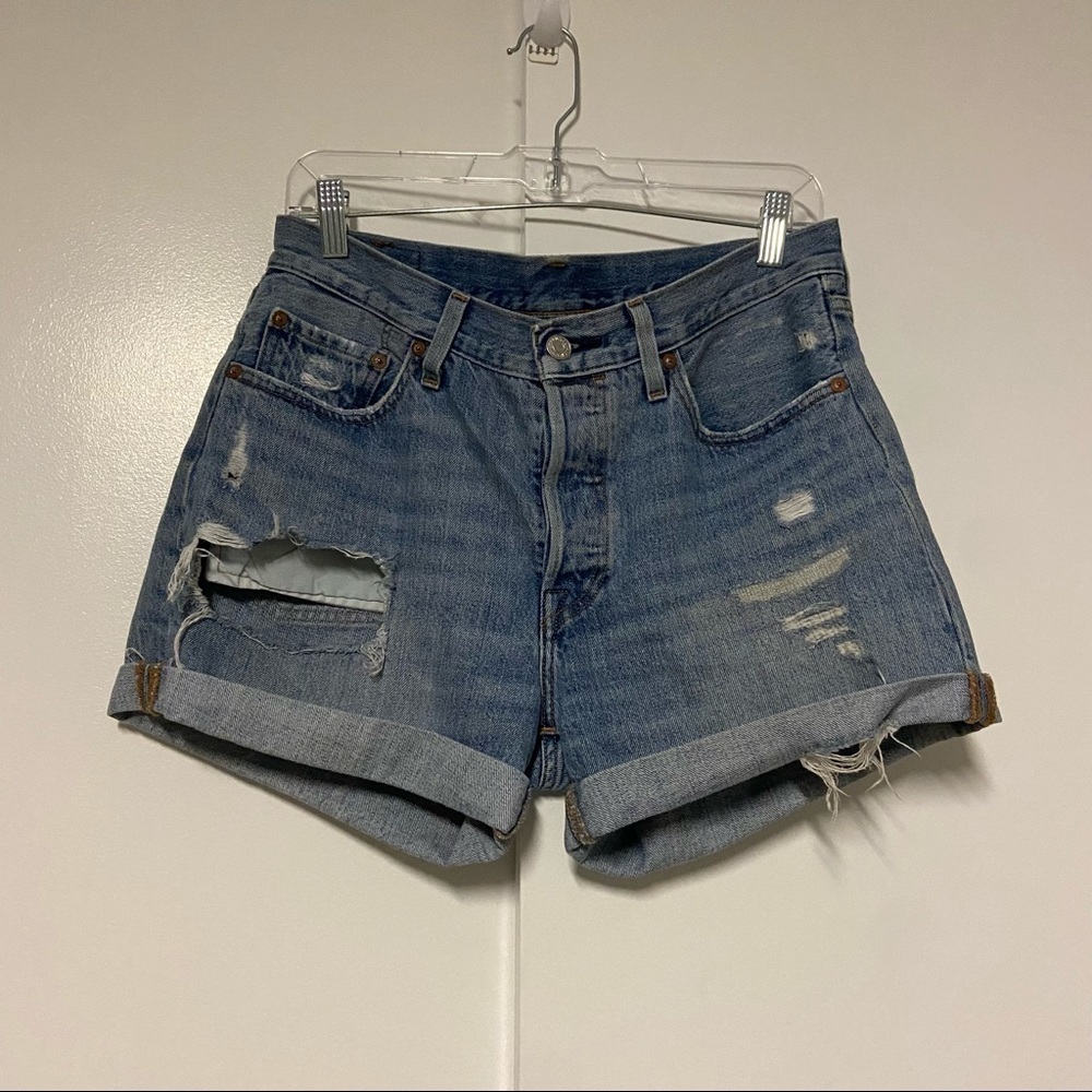 Levi’s denim distressed button fly shorts 501 28
